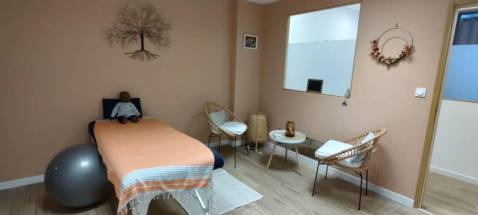 Photo numéro 4 de la galerie de Parentescence.bzh | Allaitement, Fertilité & Périnatalité | Finistère Aucéane MORVAN : Accompagnateur parental à Guipavas. Prendre RDV