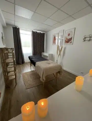 Photo numéro 1 de la galerie de Linda  PAUSE SUBLIME  : Masseur bien-être à Palaiseau. Prendre RDV