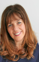  Nadia   Hassoun  ,   à Levallois-Perret 
